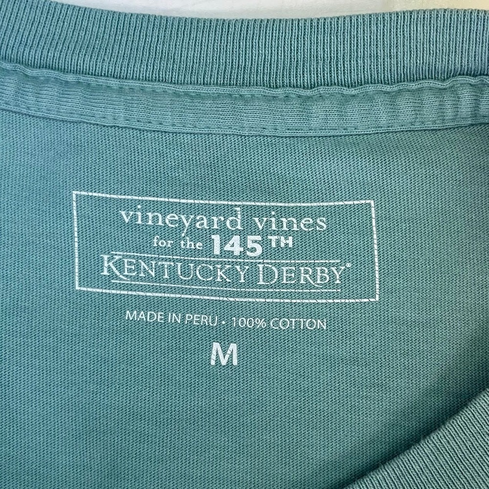 Vineyard Vines Mens 145th Kentucky Derby Tractor Graphic Pocket T-Shirt Green M - Picture 10 of 14